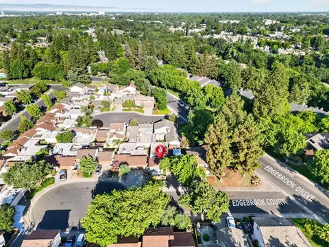 View/Area - 613 Edgebrook Ct, Modesto, CA 95354 photo 2 of 4