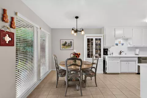 Dining - 613 Edgebrook Ct, Modesto, CA 95354 photo 1 of 2