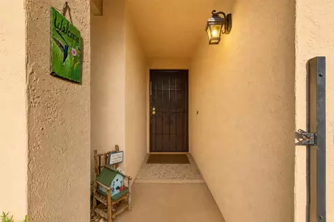 Entry Way - 613 Edgebrook Ct, Modesto, CA 95354 photo 1 of 2