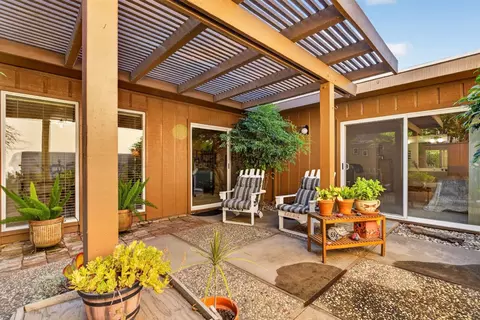 Exterior - 613 Edgebrook Ct, Modesto, CA 95354 photo 6 of 8