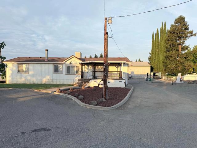 3273 Feather River Blvd, Olivehurst, CA 95961