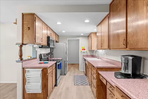 Kitchen - 3309 Benton Cir, Modesto, CA 95350 photo 4 of 6