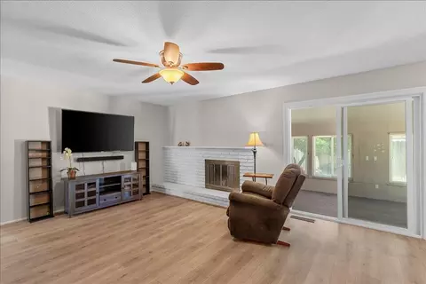 Living - 3309 Benton Cir, Modesto, CA 95350 photo 4 of 5