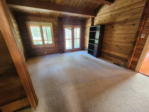 Bedroom - 122 John Ebbetts Rd, Bear Valley, CA 95223 photo 3 of 5