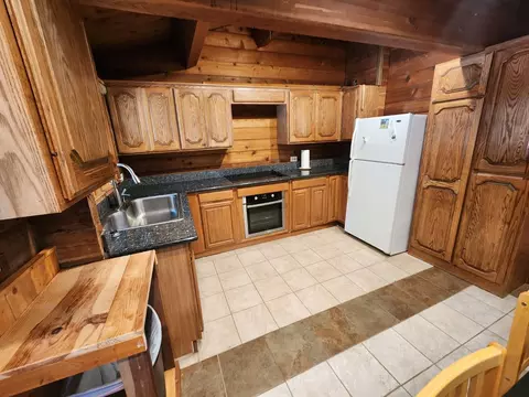 Kitchen - 122 John Ebbetts Rd, Bear Valley, CA 95223 photo 2 of 3