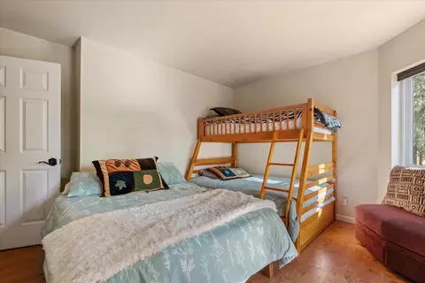 Bedroom - 2434 Dardanelle Vis, Dorrington, CA 95223 photo 4 of 6