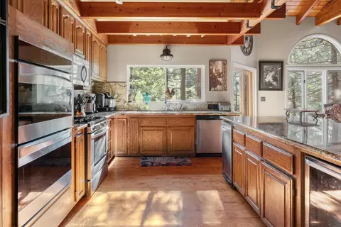 Kitchen - 2434 Dardanelle Vis, Dorrington, CA 95223 photo 1 of 2