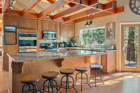 Kitchen - 2434 Dardanelle Vis, Dorrington, CA 95223 photo 2 of 2