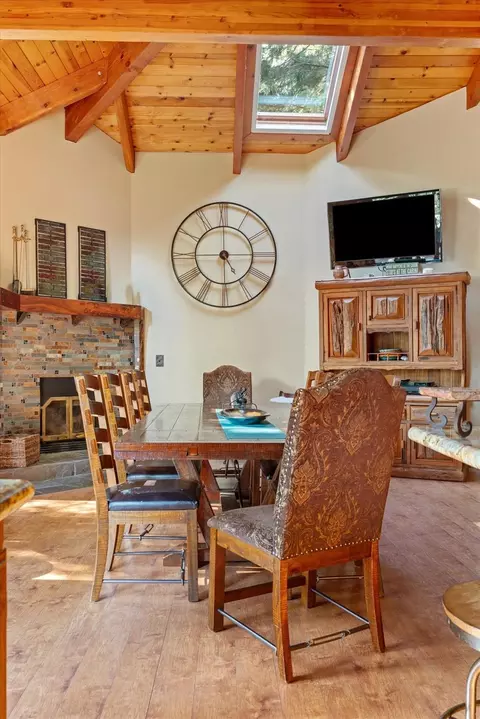 Dining - 2434 Dardanelle Vis, Dorrington, CA 95223 photo 2 of 3