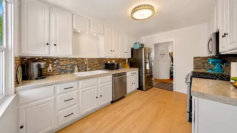 986 Edwards Dr, Turlock, CA 95380 photo 16