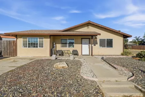 1109 Tudor St, Galt, CA 95632