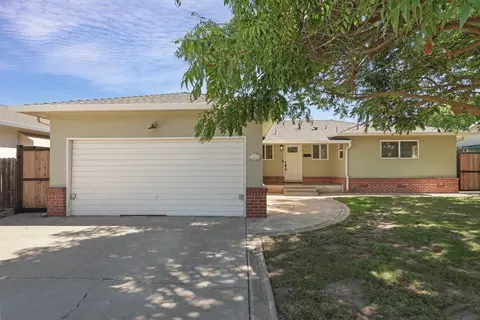512 Sturla St, Lodi, CA 95240 photo 1