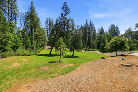 Exterior - 6000 Spanish Dry Diggins Rd, Georgetown, CA 95634 photo 10 of 17