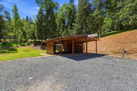Exterior - 6000 Spanish Dry Diggins Rd, Georgetown, CA 95634 photo 4 of 17