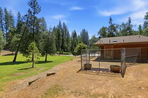 Exterior - 6000 Spanish Dry Diggins Rd, Georgetown, CA 95634 photo 9 of 17