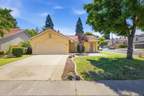 3600 Amethyst Dr, Rocklin, CA 95677