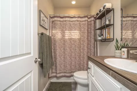 2811 Boxcar Dr, Rocklin, CA 95765 photo 5