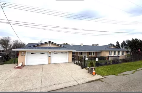 3315 Sunnyview Ln, North Highlands, CA 95660