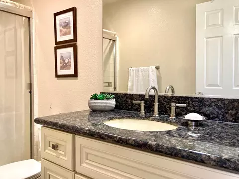 Bath - 4276 Monhegan Way, Mather, CA 95655 photo 3 of 5