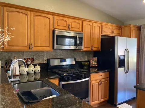 Kitchen - 4276 Monhegan Way, Mather, CA 95655 photo 3 of 9