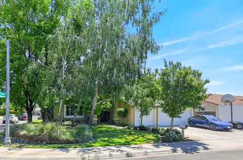 1601 Grenoble Dr, Woodland, CA 95695