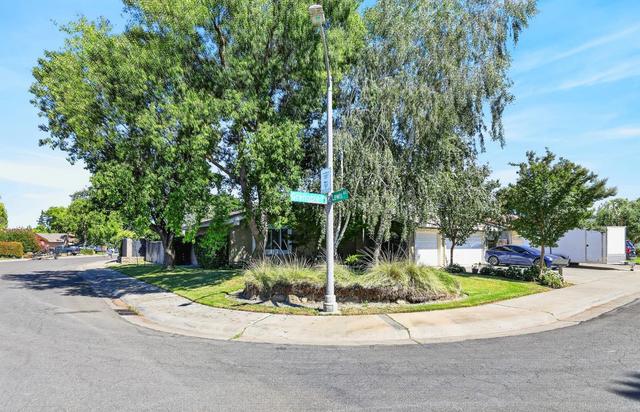 1601 Grenoble Dr, Woodland, CA 95695