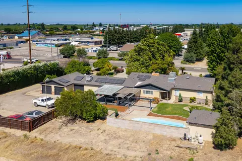 View/Area - 231 S Austin Rd, Manteca, CA 95336 photo 2 of 3