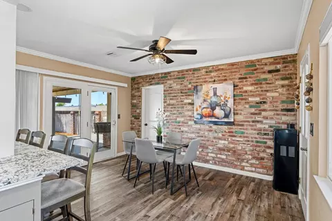 Dining - 231 S Austin Rd, Manteca, CA 95336 photo 3 of 4