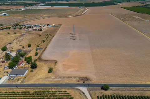 13933 E Kettleman Ln, Lodi, CA 95240 photo 30