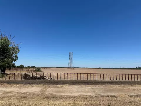 13933 E Kettleman Ln, Lodi, CA 95240 photo 11