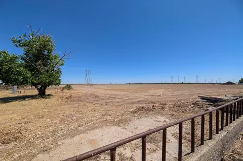 13933 E Kettleman Ln, Lodi, CA 95240 photo 17