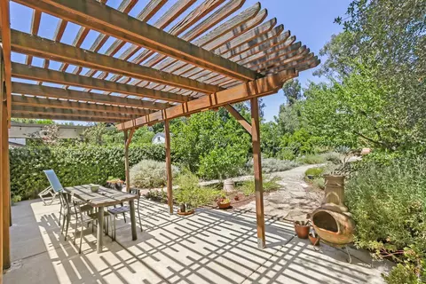 Exterior - 5537 Marden St, Davis, CA 95618 photo 5 of 16