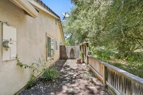 Exterior - 5537 Marden St, Davis, CA 95618 photo 14 of 16