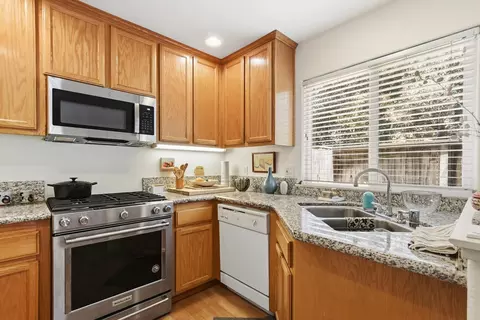 Kitchen - 5537 Marden St, Davis, CA 95618 photo 2 of 5