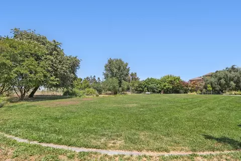 Exterior - 5537 Marden St, Davis, CA 95618 photo 16 of 16
