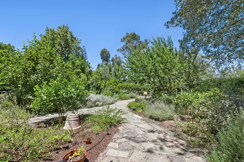 Exterior - 5537 Marden St, Davis, CA 95618 photo 6 of 16