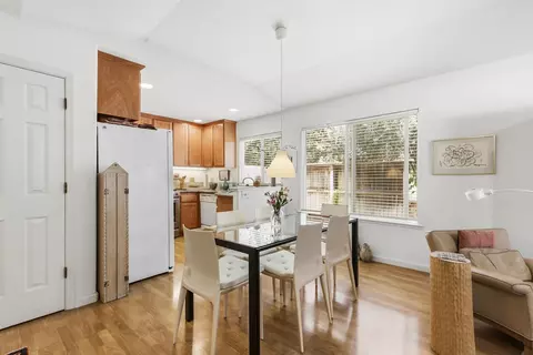 Dining - 5537 Marden St, Davis, CA 95618 photo 3 of 5