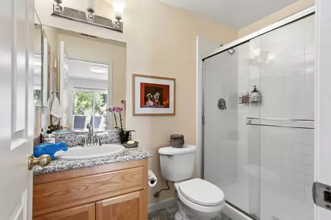 Bath - 5537 Marden St, Davis, CA 95618 photo 2 of 2