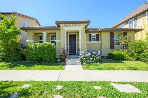 2704 Farmers Central Rd, Woodland, CA 95776