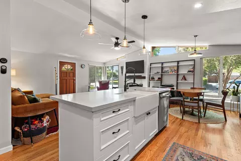 4941 Donovan Dr, Carmichael, CA 95608 photo 5