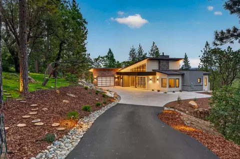 15040 Grand Knoll Dr, Meadow Vista, CA 95722