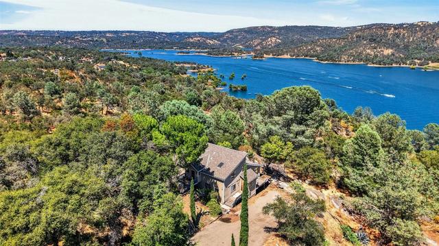5049 Lake Forest Dr, Loomis, CA 95650
