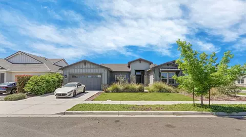2573 Feathermint Ln, Turlock, CA 95382 photo 2