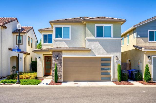1337 Kinship Dr, Turlock, CA 95382