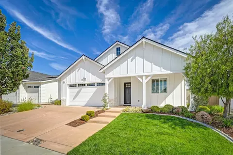 6161 Riding Path Dr, Roseville, CA 95747