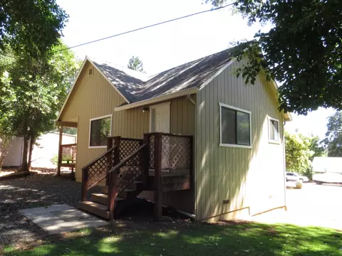 Exterior - 19245 Geisendorfer Rd, Applegate, CA 95703 photo 5 of 17