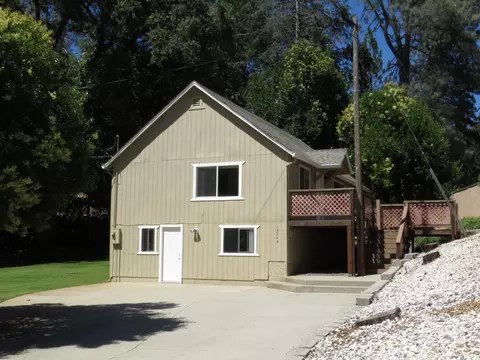 19245 Geisendorfer Rd, Applegate, CA 95703