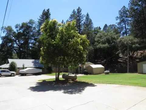 Exterior - 19245 Geisendorfer Rd, Applegate, CA 95703 photo 16 of 17