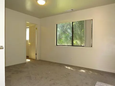 Bedroom - 19245 Geisendorfer Rd, Applegate, CA 95703 photo 1 of 9