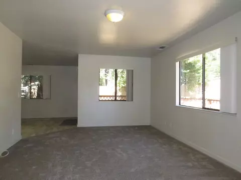 Living - 19245 Geisendorfer Rd, Applegate, CA 95703 photo 5 of 8